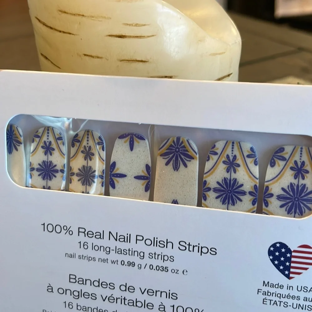 #20b Stay A Tile Color Street Nail Decor - Picture 3 of 14